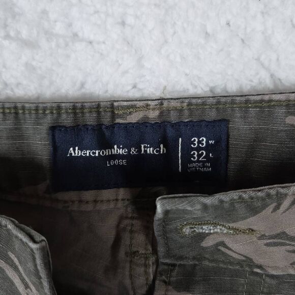 Abercrombie & Fitch Men's Camo Loose Ripstop Utility Pants Green Size 33x32 - Picture 2 of 6